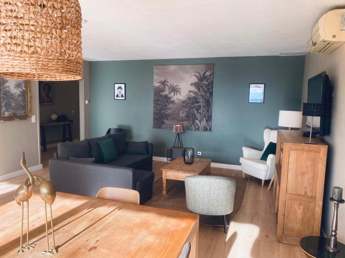 Le Jas De Joucas Hotel-Restaurant Bagian luar foto