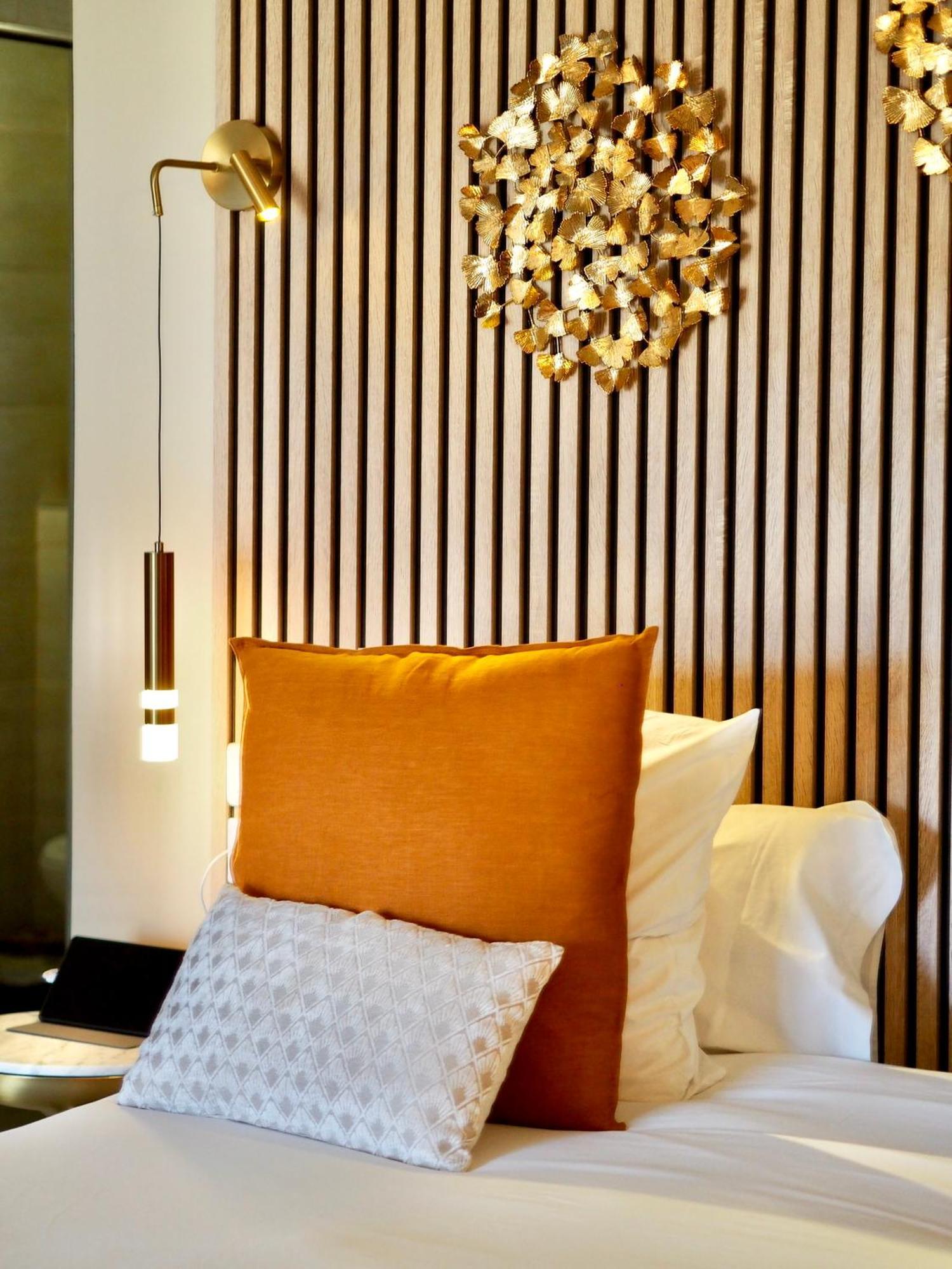 Le Jas De Joucas Hotel-Restaurant Bagian luar foto