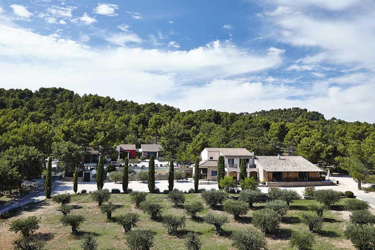 Le Jas De Joucas Hotel-Restaurant Bagian luar foto